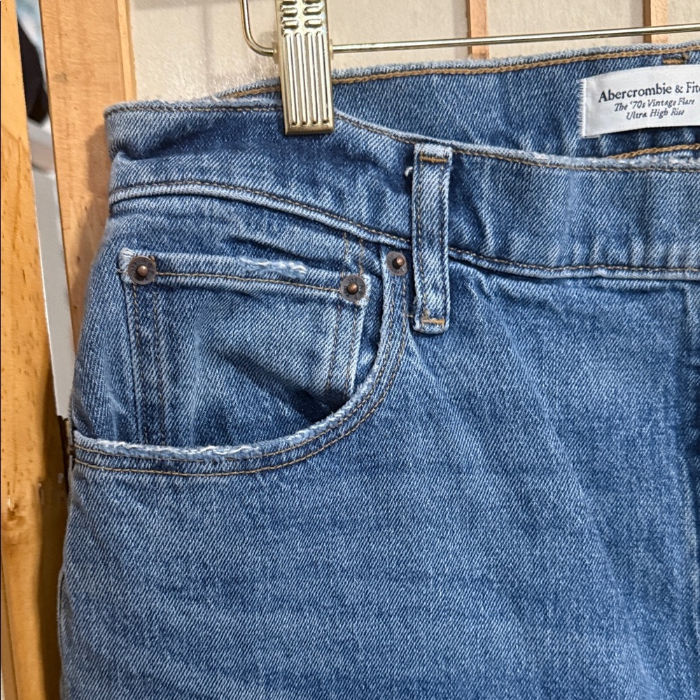 Abercrombie & Fitch The 70s Vintage Flare Ultra High Rise 31/12L - Picture 4 of 5